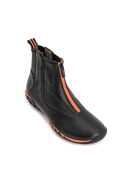 Sergio Grasso Dynamik Walk and Ride black and orange leather horse riding boots with chaps ideal for comfortable long distance riding and African horse safaris.