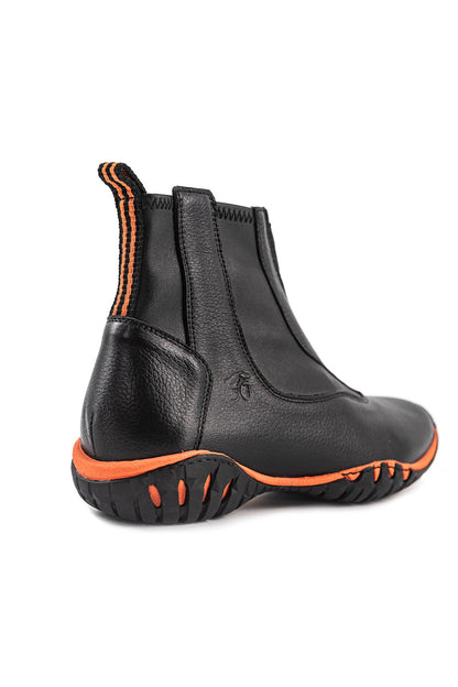 Sergio Grasso Dynamik Walk and Ride black and orange leather horse riding boots with chaps ideal for comfortable long distance riding and African horse safaris.